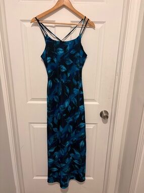 DBY LTD Vintage Leaf Floral Maxi Dress